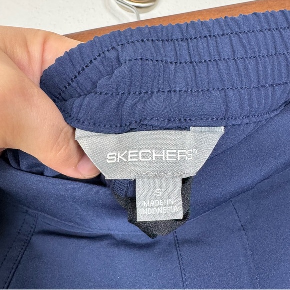 Skechers NWT GOwalk Excursion Pant II in Navy Size Small - Picture 4 of 6